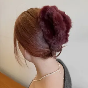 Pince a cheveux en fausse fourrure de vison grande taille griffe moelleuse hiver elegante femme