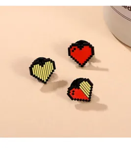 Pixel heart brooch alloy enamel lapel pin cute aesthetic fashion backpack badge accessory
