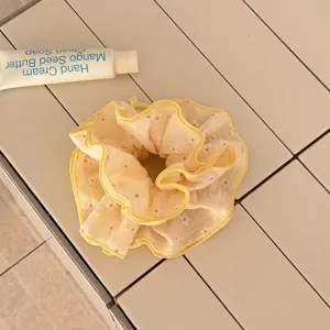 Chouchou en Tissu à Quatre Couches Marguerite Jaune Élastique à Cheveux Floral pour Femmes Filles Grand Style Coréen Accessoires pour Cheveux Mode