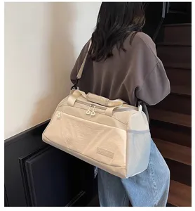 Large capacity travel duffel bag light beige gym shoulder bag for short trips daily use