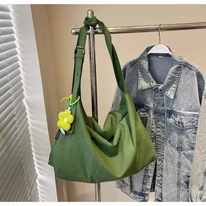 Sac à bandoulière en toile décontracté style coréen, grande capacité pour femmes.