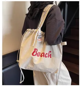 Sac cabas en nylon style coréen avec lettres, léger et décontracté pour un usage quotidien.