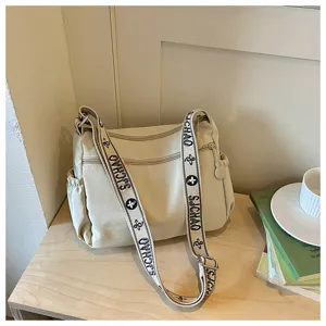 Τσάντα ώμου από καμβά casual για γυναίκες, μεγάλη χωρητικότητα, πρακτική για καθημερινή χρήση.