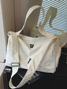 Grand Sac de Voyage Duffel Bag en Nylon Imperméable Sac de Sport Yoga Entraînement Léger Sac de Bagage pour Nuit