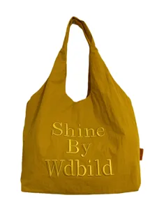 Casual canvas tote bag for women, stylish lightweight shoulder bag and shopping handbag.