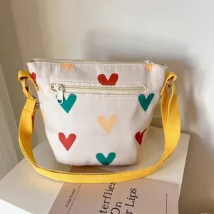 Cute canvas bucket bag for women, summer lightweight single-shoulder casual crossbody bag.