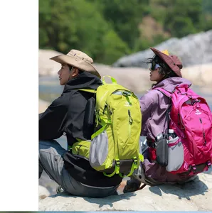 Großes 30L Outdoor Wanderrucksack wasserdichter Sport Reise Rucksack für Damen und Herren