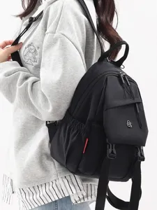 Piccolo zaino nero in nylon casual multitasche borsa da viaggio per donna elegante