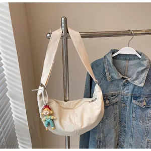 Minimalistische Halbmond Umhängetasche für Damen, lässige Freizeittasche für den Alltag.