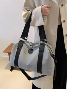 Grey travel duffel bag for men and women, large capacity fitness shoulder bag main view