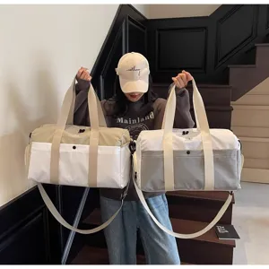 Grande borsa da viaggio sportiva capiente e leggera, ideale per palestra e uso quotidiano donna.