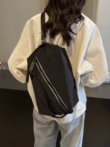 Borsa a tracolla minimalista nera da donna, grande capacità, elegante zaino casual in tessuto.