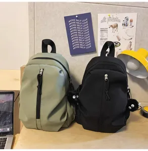 Lightweight casual backpack for daily travel, high school students, simple and stylish.