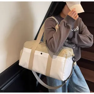 Grande borsa da viaggio per donna, borsa sportiva fitness in tela portatile dettaglio prodotto.