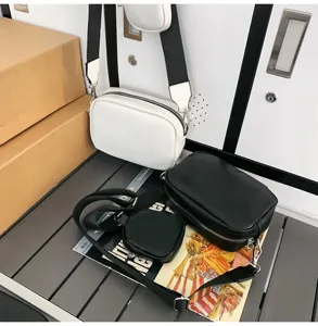 Casual crossbody telefoontasje voor dames, trendy PU lederen kleine vierkante schoudertas met riem.