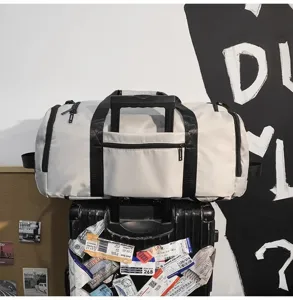 Grande borsa da viaggio per uomo, borsa portaoggetti multifunzionale per brevi viaggi.