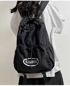 Sac à dos cordon noir, sac de voyage léger en nylon pour l'école quotidienne et extérieur.
