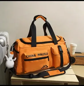 Grosse orangefarbene Reisetasche Sporttasche fur Damen und Herren, leichtes Fitness-Bag.