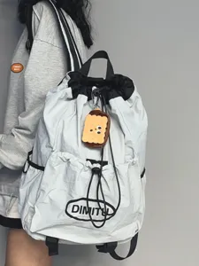 Sac à dos à cordon décontracté, sac de voyage léger en nylon pour femmes et hommes, grand.
