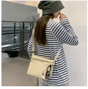 Women casual crossbody bag nylon lightweight shoulder bag daily walking fashion canvas details