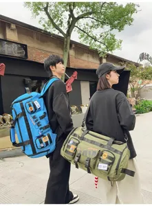 Grande borsa da viaggio tattica, zaino sportivo multifunzionale per attività all'aperto.