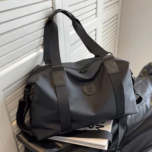 Gran bolsa de viaje impermeable de gran capacidad para viajes cortos y actividades deportivas.