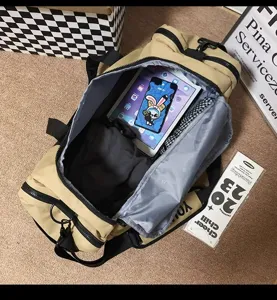 Grote capaciteit kaki reistas duffel tas voor fitnessruimte en korte zakenreizen.