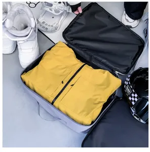 Grosse Skitasche und Aufbewahrungsrucksack fur Outdoor-Sportausruestung und Skiausrüstung.