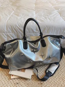 Large Capacity Metallic Glossy Nylon Travel Bag For Women Men Waterproof Star Studded Duffel Weekend Gym Bag Overnight Tote