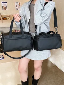 Waterproof sports gym bag travel duffel bag lightweight portable shoulder bag for men and women