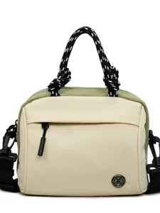 Borsa a mano da donna dal design chic, pratica borsa a tracolla capiente per uso quotidiano.