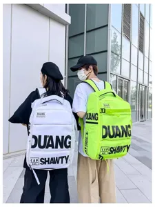 Grand sac à dos utilitaire pour homme et femme, cartable de voyage streetwear très stylé.