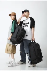 Grand sac à dos de voyage multifonctionnel et sac de sport avec séparation humide et sèche.