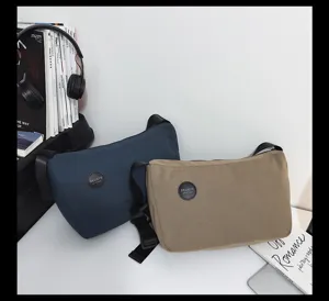 Casual canvas crossbody tas voor dames en heren, grote capaciteit messenger reistas.