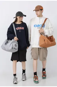 Large capacity travel duffel bag for gym sports and outdoor weekend trips for unisex.
