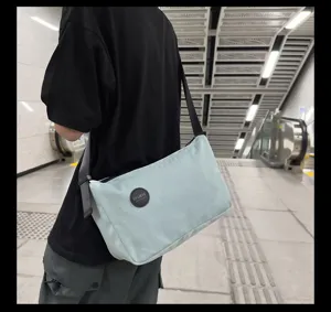 Casual canvas schoudertas voor heren en vrouwen, lichte crossbody tas voor dagelijks woon-werkverkeer.