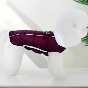 Winter warme hondjas met pluche kraag en D-ring, gewatteerde warme kleding voor kleine hondjes.