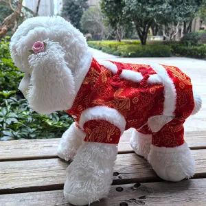 Festieve rode huisdier Tang pak hondenjassen met pluche afwerking en traditionele patronen.