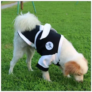 Mignon chien de compagnie costume samourais hiver chaud vêtement polaire noir et blanc