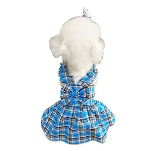 Bellissimo vestito da principessa a quadri blu per cani con volant e fiocco per piccoli animali.