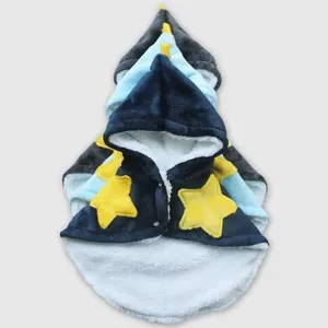Warm winter pet cloak and sleepwear for cute dogs and cats, cozy fleece pet blanket.