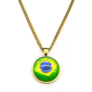 Collana con catena in acciaio inossidabile dorato con ciondolo rotondo in vetro bandiera brasile