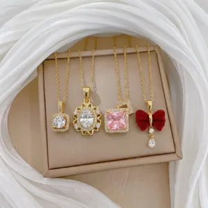 Titanstahl Strass Schleife Halskette Für Damen Mode Light Luxury Schlüsselbeinkette Smaragd Rosa Kristall Anhänger Schmuck Geschenk