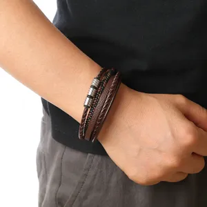 Bracelet en cuir tressé multicouche pour homme, bracelet vintage punk avec décor métal.