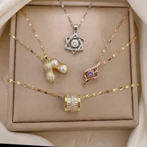 Eleganter Titanstahl Kupfer Strass Anhänger Halskette Für Damen Geometrische Ineinandergreifende Doppelkreis Kristall Schlüsselbein Kette Schmuck Geschenk