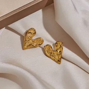 Gold irregular heart-shaped stainless steel stud earrings for women, trendy fashion jewelry.