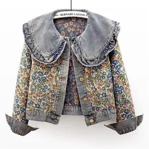 Damen Vintage Blumen Jacquard Jeansjacke mit Rüschen Peter Pan Kragen und langen Ärmeln.