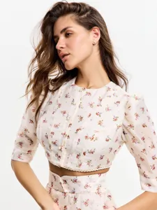 Γαλλικό vintage φλοράλ crop top και φούστα, κομψά φουσκωτά μανίκια και λεπτομερή κουμπιά.