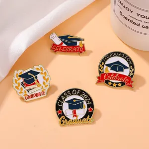 Ensemble de broches emaillees de graduation, chapeau et certificat pour sac a dos.