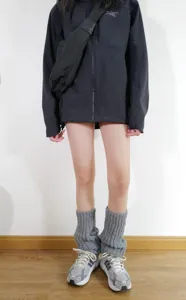 Calentadores de punto gris para mujer, calentadores de invierno termicos y acogedores.